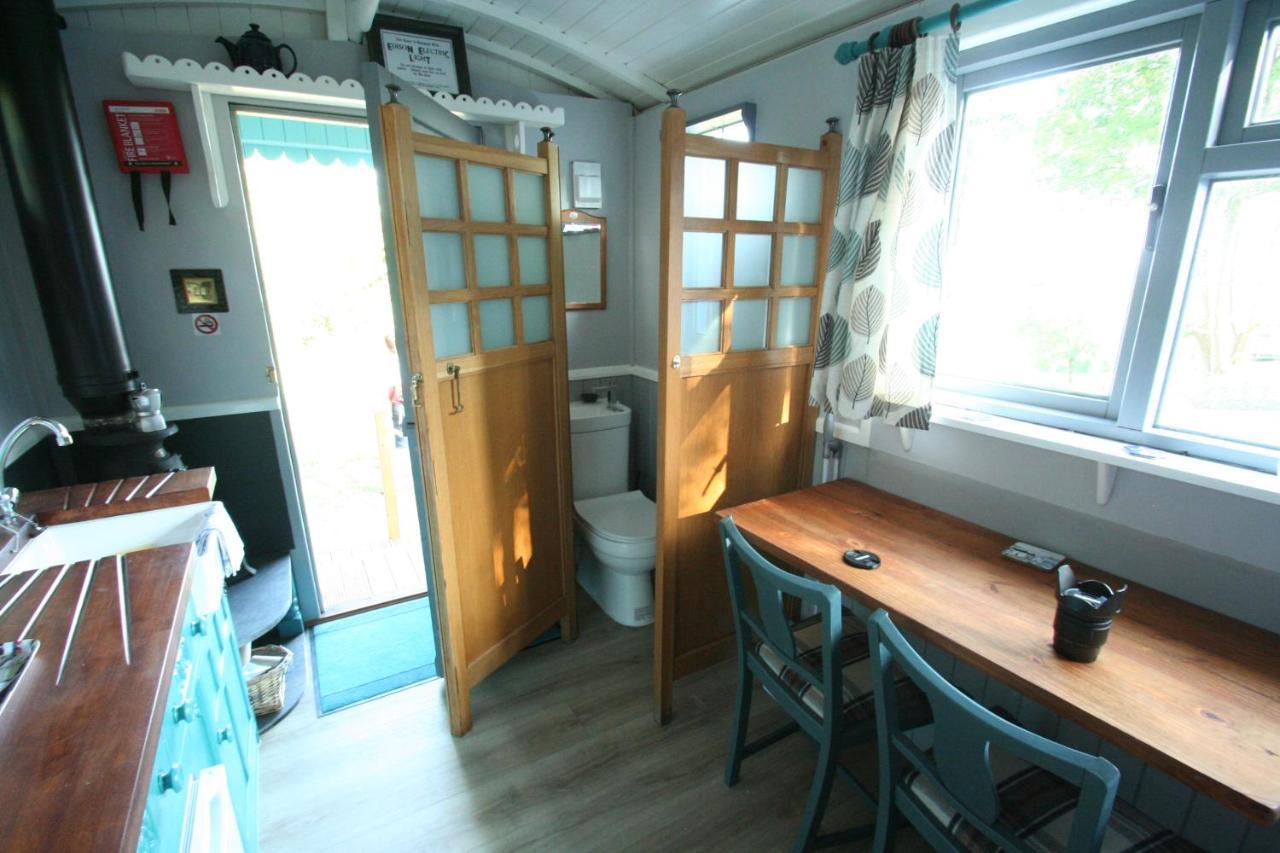 Apartament Bronllys Farm Coastal Self-Catering Llanelli Zewnętrze zdjęcie